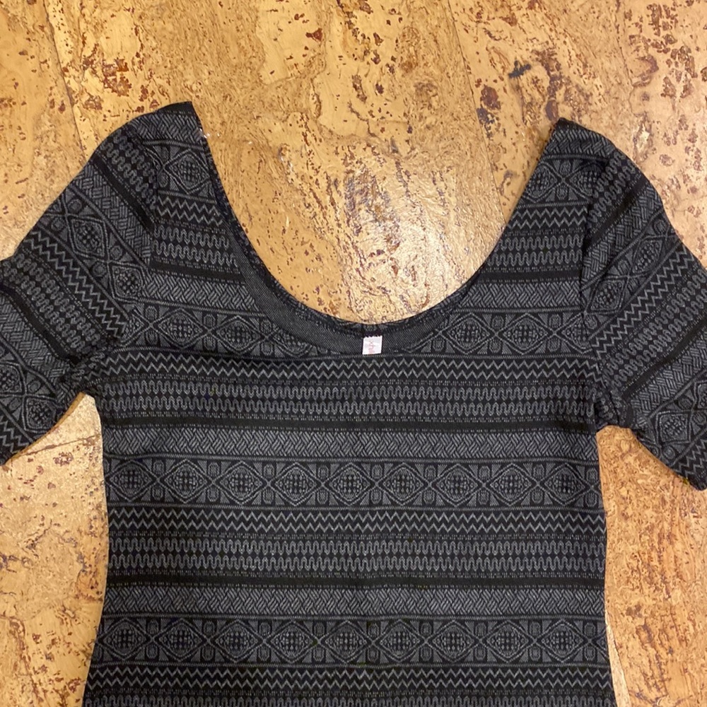 Dress with pattern - Picture 2 of 3